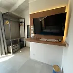 Est 4*