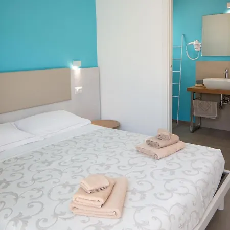 ゲストハウス Est サン・テオドーロ