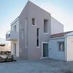 Est Gasthuis San Teodoro (Sardinia)