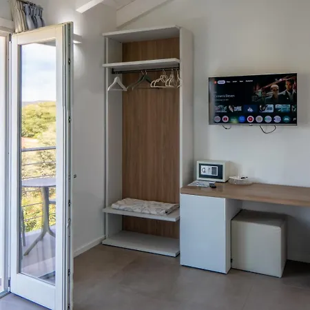 Est San Teodoro (Sardinia)